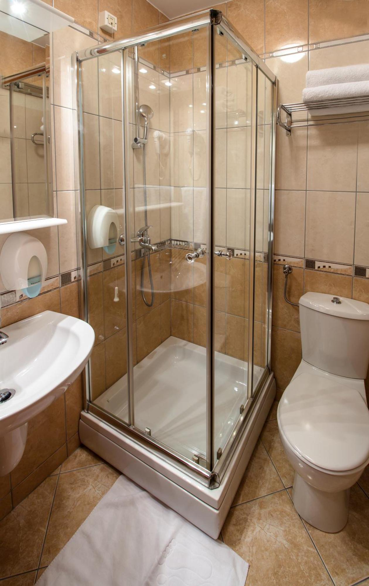 Hotel Cezar Баня-Лука Екстер'єр фото