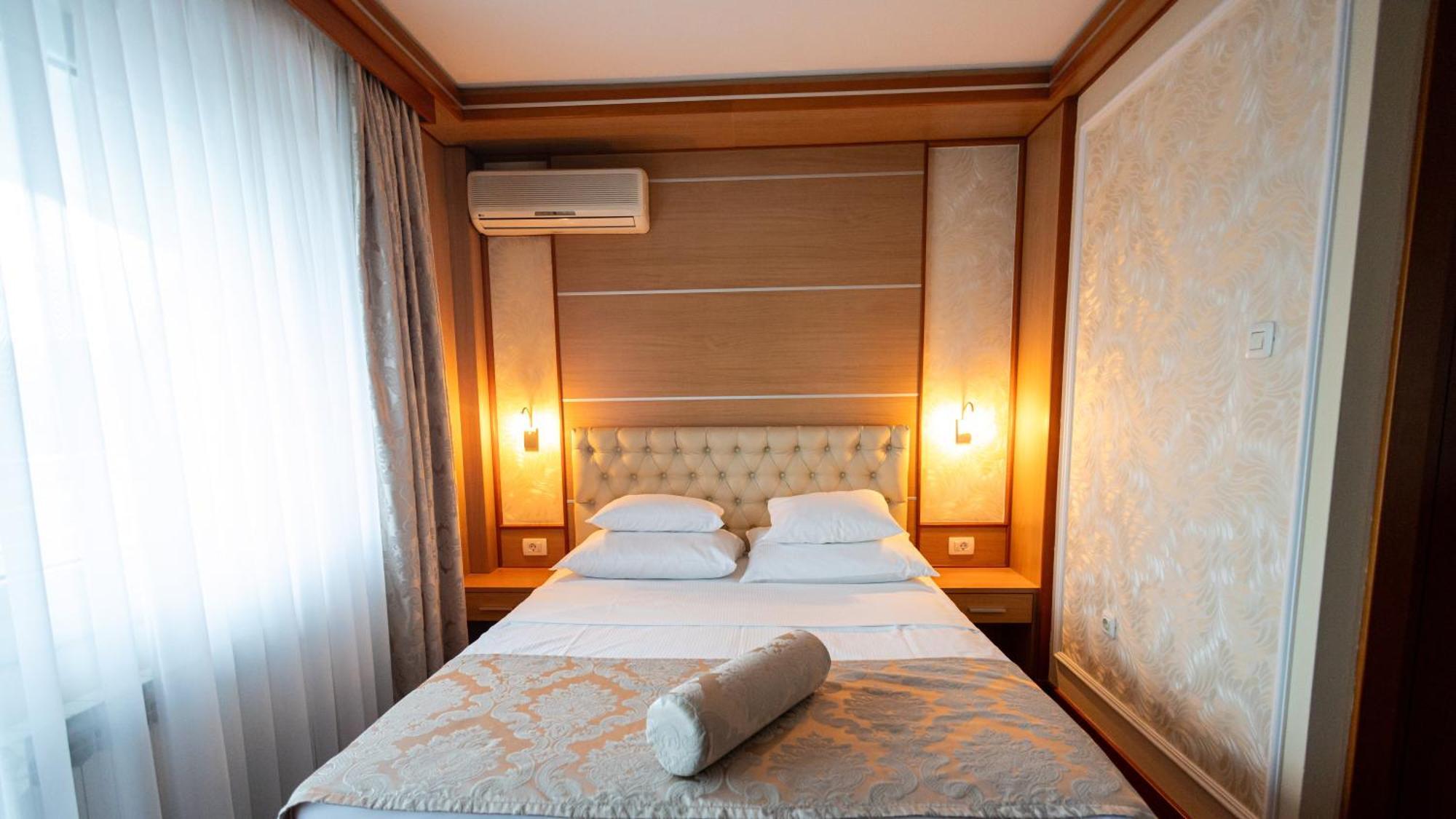 Hotel Cezar Баня-Лука Екстер'єр фото